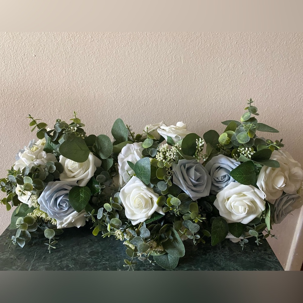 3 bridesmaid bouquets